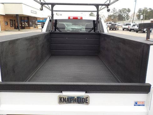 Used 2021 RAM 2500 Tradesman w/ Chrome Appearance Group image 5