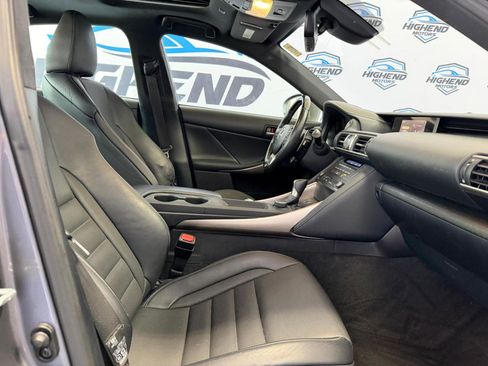 Used 2019 Lexus IS 300 F Sport w/ F Sport Package image 26