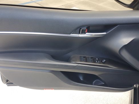 Used 2024 Toyota Camry SE FWD image 21