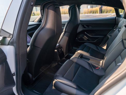 Certified 2020 Porsche Taycan Turbo w/ Premium Package AWD/4WD image 21