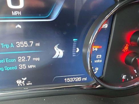 Used 2017 GMC Acadia Denali w/ Technology Package image 8