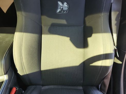 Used 2018 Dodge Charger R/T Scat Pack w/ Beats Audio Group RWD image 14