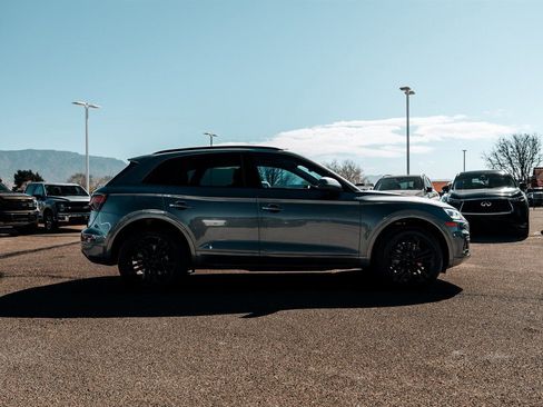 Used 2020 Audi Q5 2.0T Premium Plus w/ Premium Plus Package image 8