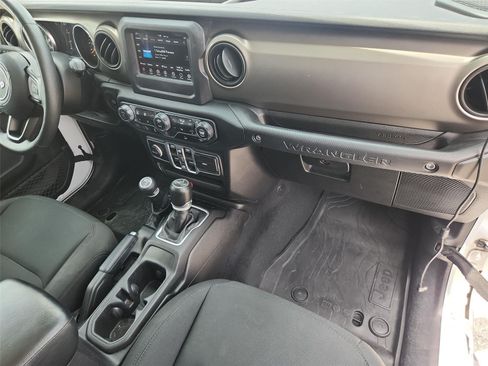 Used 2018 Jeep Wrangler Unlimited Sport S AWD/4WD image 27