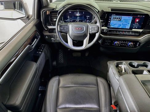 Certified 2025 GMC Sierra 1500 SLT RWD image 20