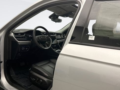 Used 2024 Jeep Grand Cherokee Limited 4xe AWD/4WD image 10