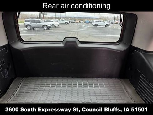 Used 2018 GMC Yukon SLT AWD/4WD image 15