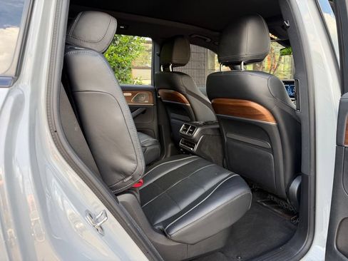 Used 2024 Mercedes-Benz GLS 580 4MATIC image 37