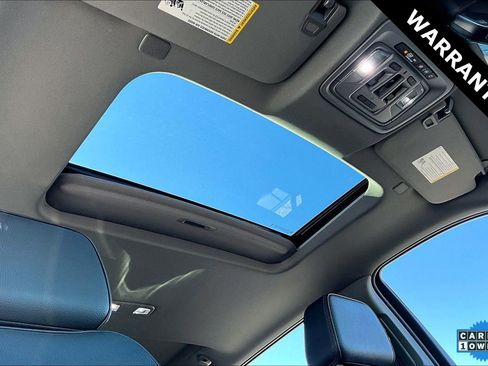 Used 2024 GMC Sierra 2500 Denali w/ Denali Reserve Package image 27