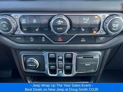 New 2025 Jeep Gladiator Sport image 16