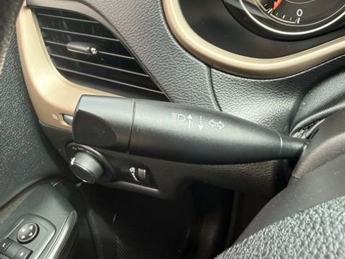 Used 2016 Jeep Cherokee Sport AWD/4WD image 22