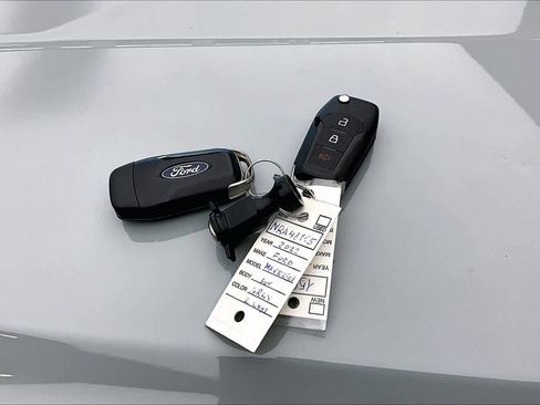 Used 2022 Ford Maverick XL image 14