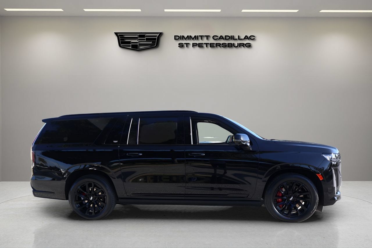 Certified 2024 Cadillac Escalade ESV Sport Platinum w/ LPO, ONYX Package AWD/4WD image 7