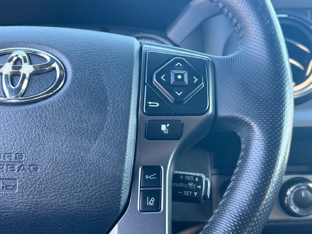 Used 2019 Toyota Tacoma TRD Sport AWD/4WD image 39