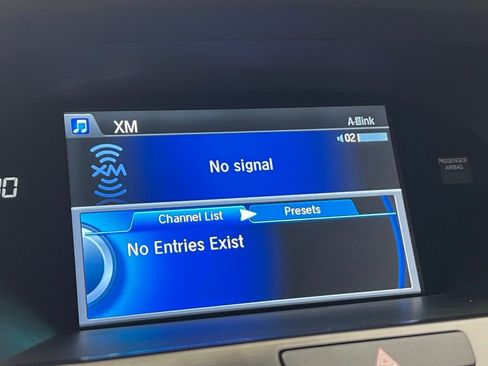 Used 2018 Acura RLX Sport Hybrid w/ Advance Pkg AWD/4WD image 15