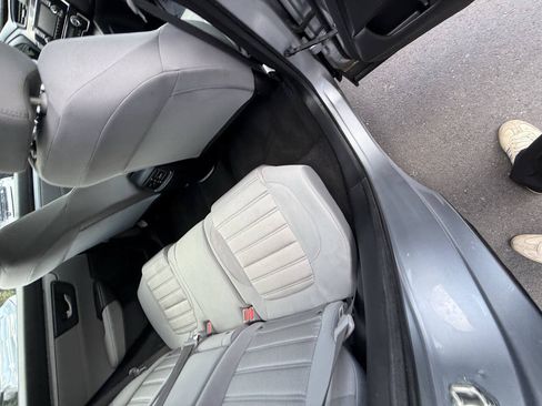 Used 2017 Honda CR-V LX image 23
