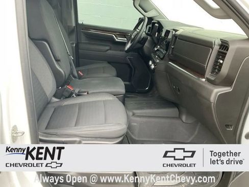 Used 2023 GMC Sierra 1500 SLE image 22