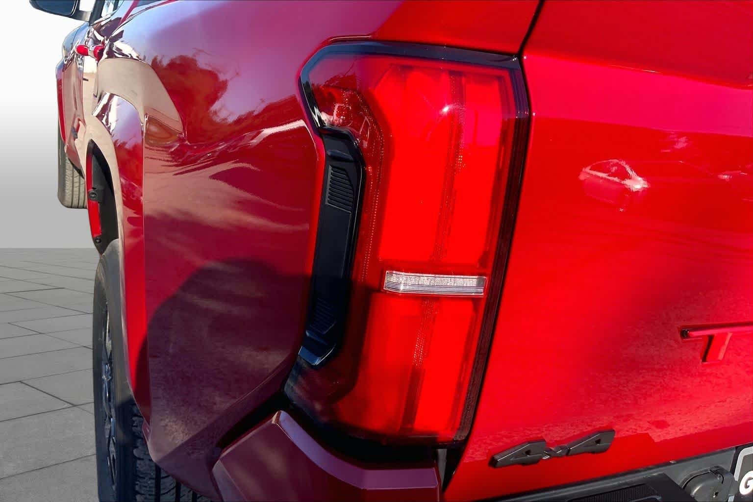 Used 2026 Toyota Tacoma SR5 AWD/4WD image 28