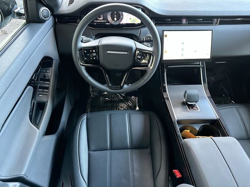 Used 2026 Land Rover Range Rover Evoque S image 23