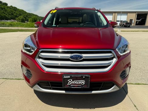Used 2019 Ford Escape Titanium AWD/4WD image 2