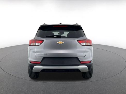 Used 2025 Chevrolet TrailBlazer LT FWD image 8