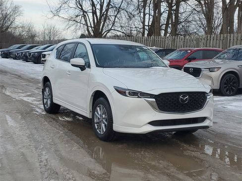 New 2025 MAZDA CX-5 AWD 2.5 S w/ Select Package image 3