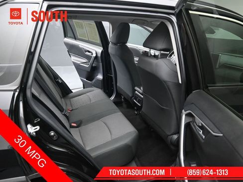 Used 2024 Toyota RAV4 XLE image 29