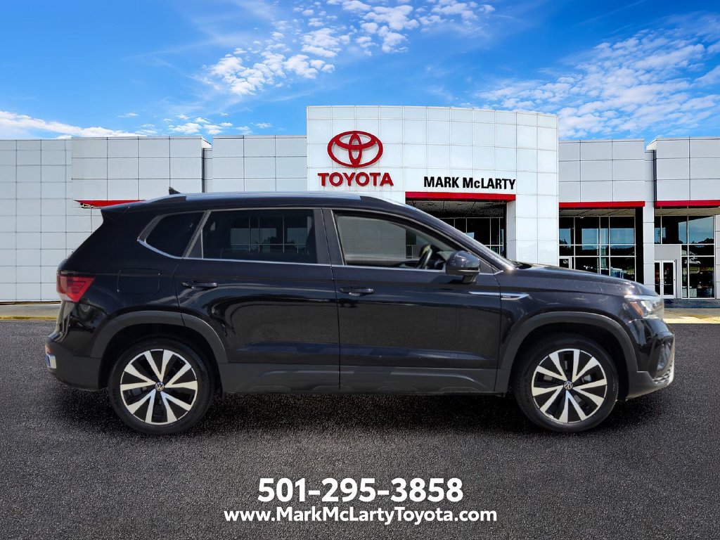 Used 2024 Volkswagen Taos SE FWD image 6