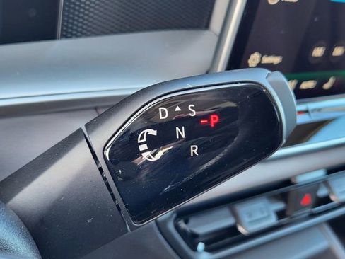 New 2026 Volkswagen Tiguan SE AWD/4WD image 19