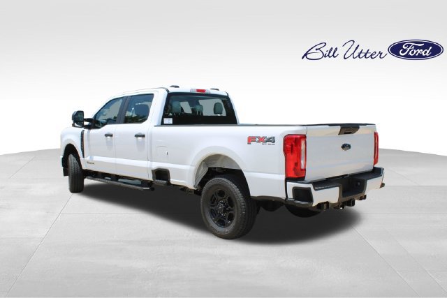 New 2026 Ford F350 XL w/ STX Appearance Package AWD/4WD image 4