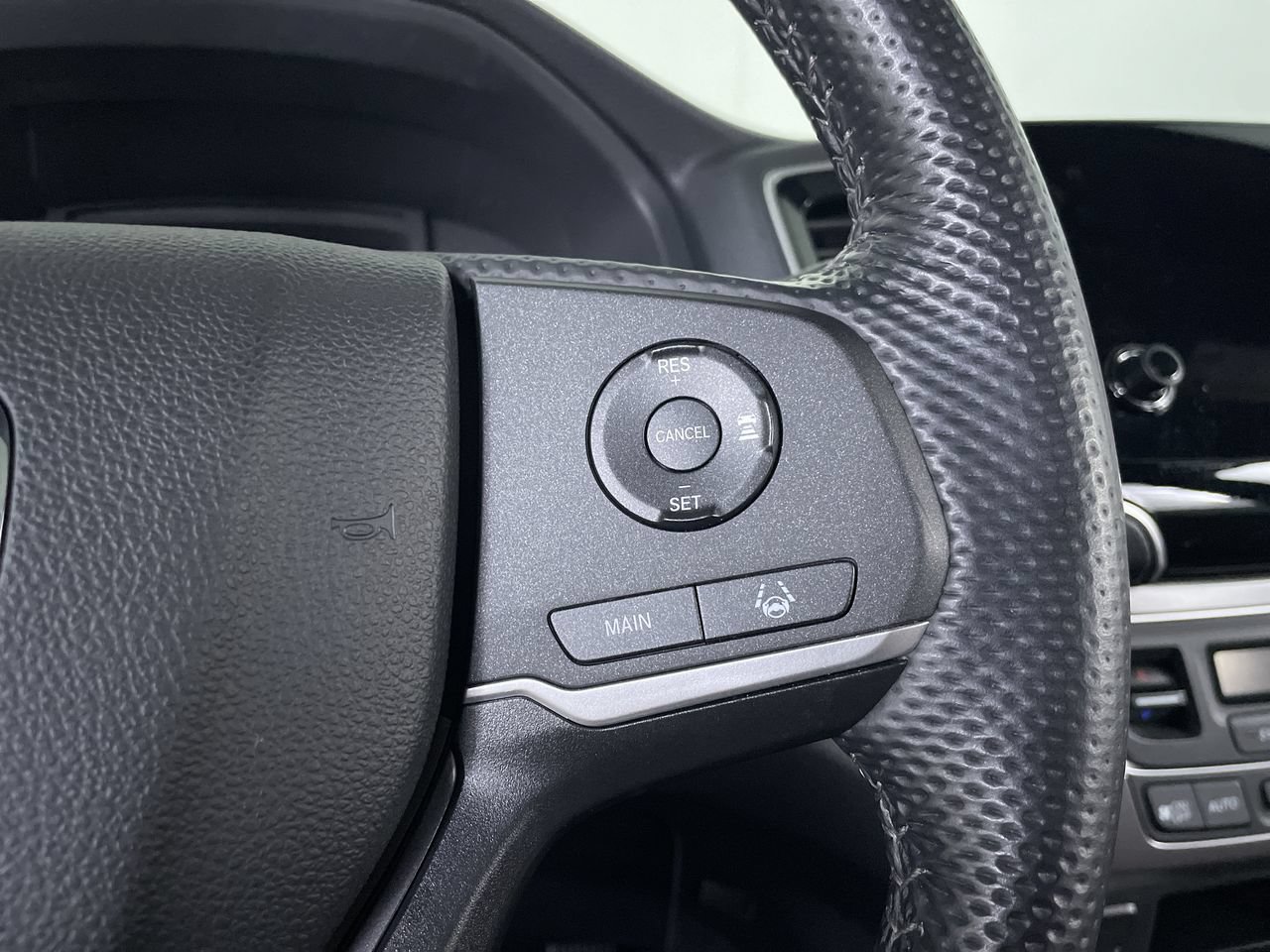 Used 2023 Honda Passport EX-L image 29