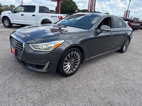 Used 2018 Genesis G90 3.3T Premium image 3