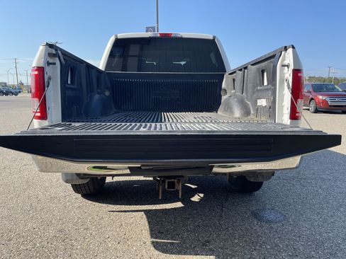 Used 2017 Ford F150 XLT w/ Trailer Tow Package AWD/4WD image 9