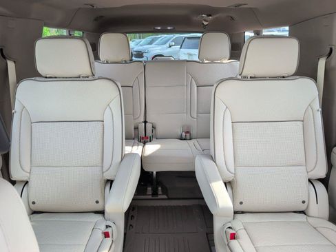 New 2026 GMC Yukon XL Denali w/ Denali Reserve Package AWD/4WD image 34