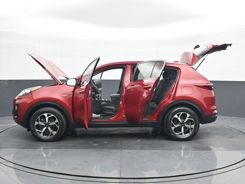 Used 2022 Kia Sportage LX image 27