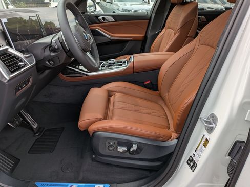New 2027 BMW X7 xDrive40i w/ M Sport Package AWD/4WD image 15