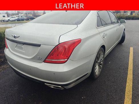 Used 2017 Genesis G90 5.0 Ultimate image 4