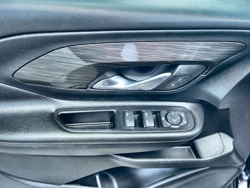 Certified 2023 GMC Terrain SLE FWD image 22