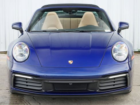 Used 2022 Porsche 911 Targa 4S w/ Premium Package image 46