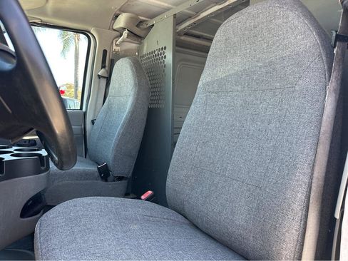 Used 2007 Ford E-150 and Econoline 150 RWD image 7