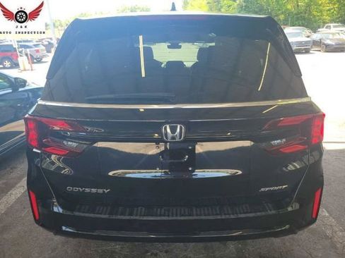 Used 2025 Honda Odyssey Sport-L image 11