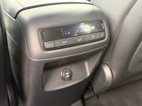 Used 2025 Hyundai Palisade SEL FWD image 28