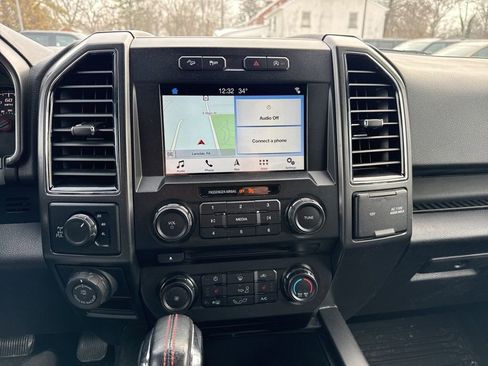 Used 2018 Ford F150 XLT w/ Equipment Group 302A Luxury image 10