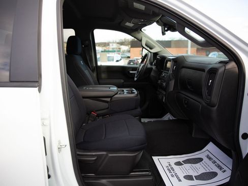 Certified 2024 Chevrolet Silverado 2500 Custom w/ Custom Value Package image 23