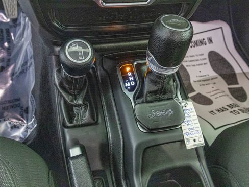 Used 2023 Jeep Gladiator Sport w/ Trailer Tow Package image 25