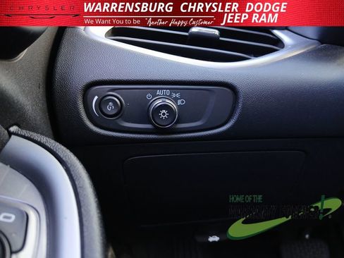 Used 2024 Chevrolet Malibu LT image 33