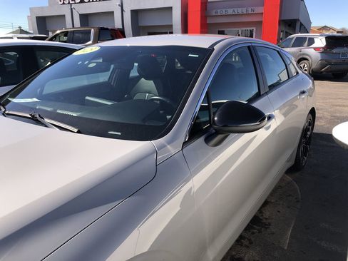 Used 2023 Kia K5 GT-Line image 3