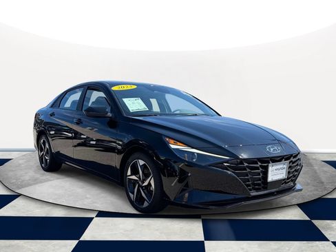 Certified 2023 Hyundai Elantra SEL w/ Convenience Package FWD image 1