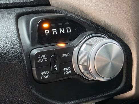 Used 2019 RAM 1500 Laramie w/ Sport Appearance Package AWD/4WD image 22