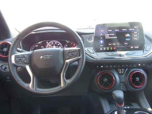 Used 2025 Chevrolet Blazer RS AWD/4WD image 5